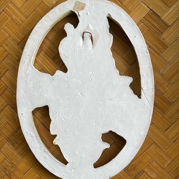 Vintage handmade plaster wall art floral chalkware - Picture 8 of 13